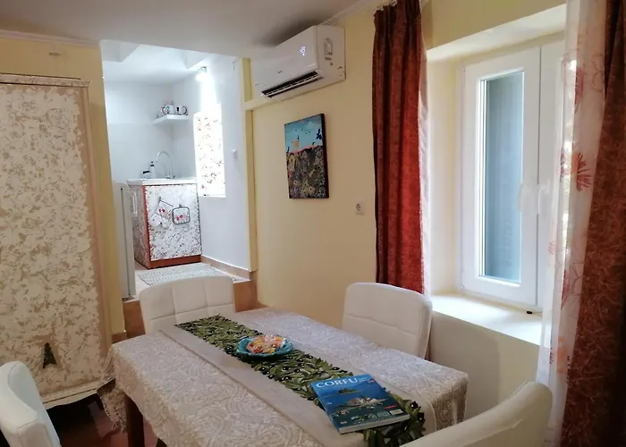 Venetian Well Cozy Corfu Old Town Apartment *
