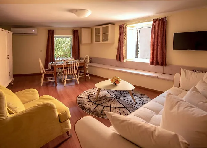 Venetian Well Cozy Corfu Old Town Apartment *