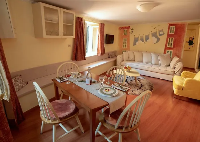 Venetian Well Cozy Corfu Old Town Apartment