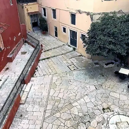 Venetian Well Cozy Corfu Old Town Appartamento